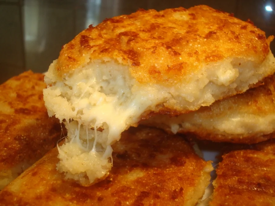 How to Make Chvishtari: The Authentic Georgian Cheesy Cornbread Recipe