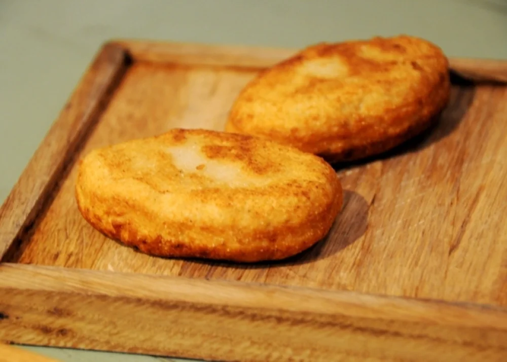 Grandma’s Authentic Georgian Mchadi Recipe | Golden & Fluffy Cornbread